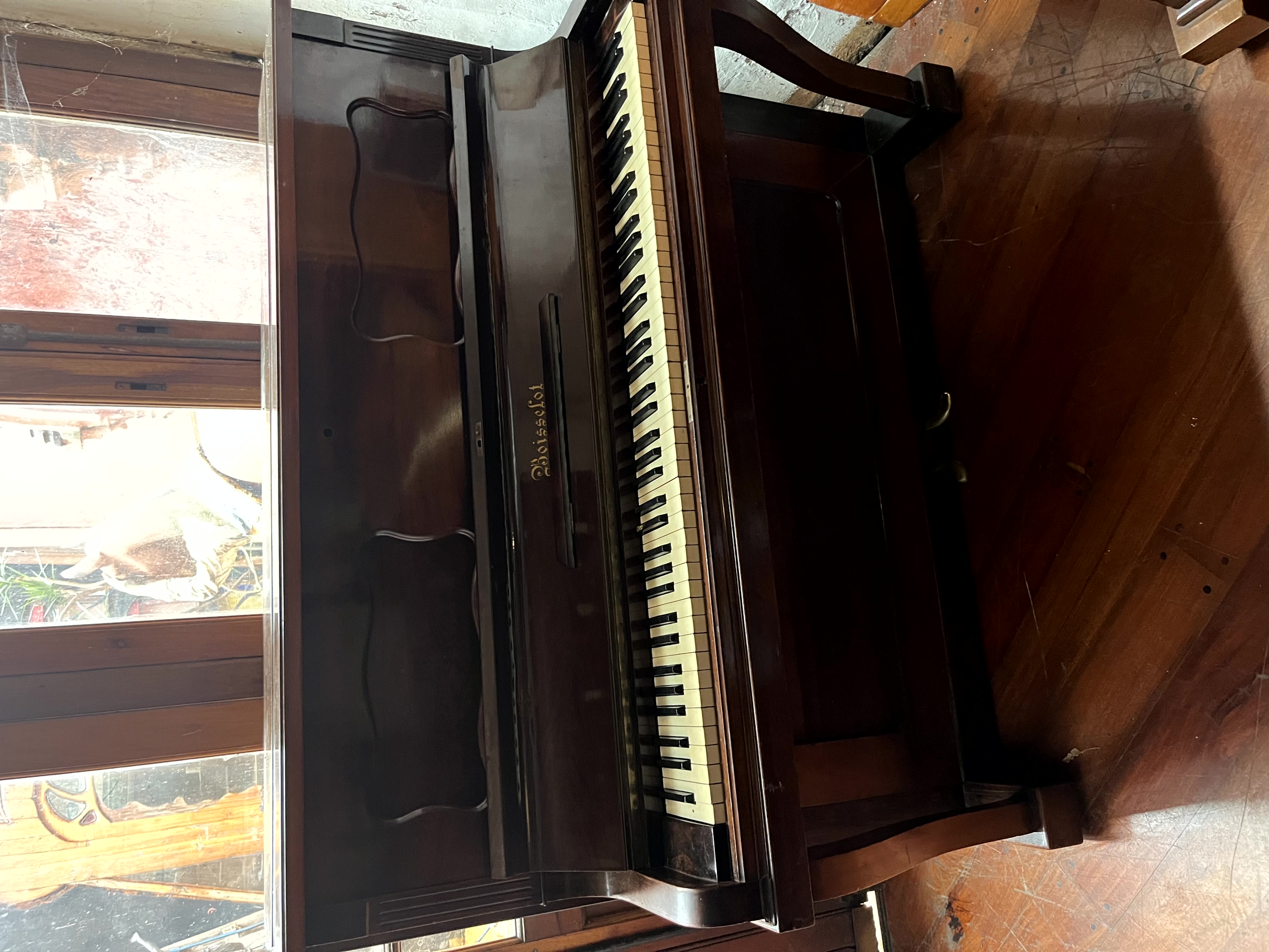 Piano Vertical  Boisselot (DISPONIBLE)