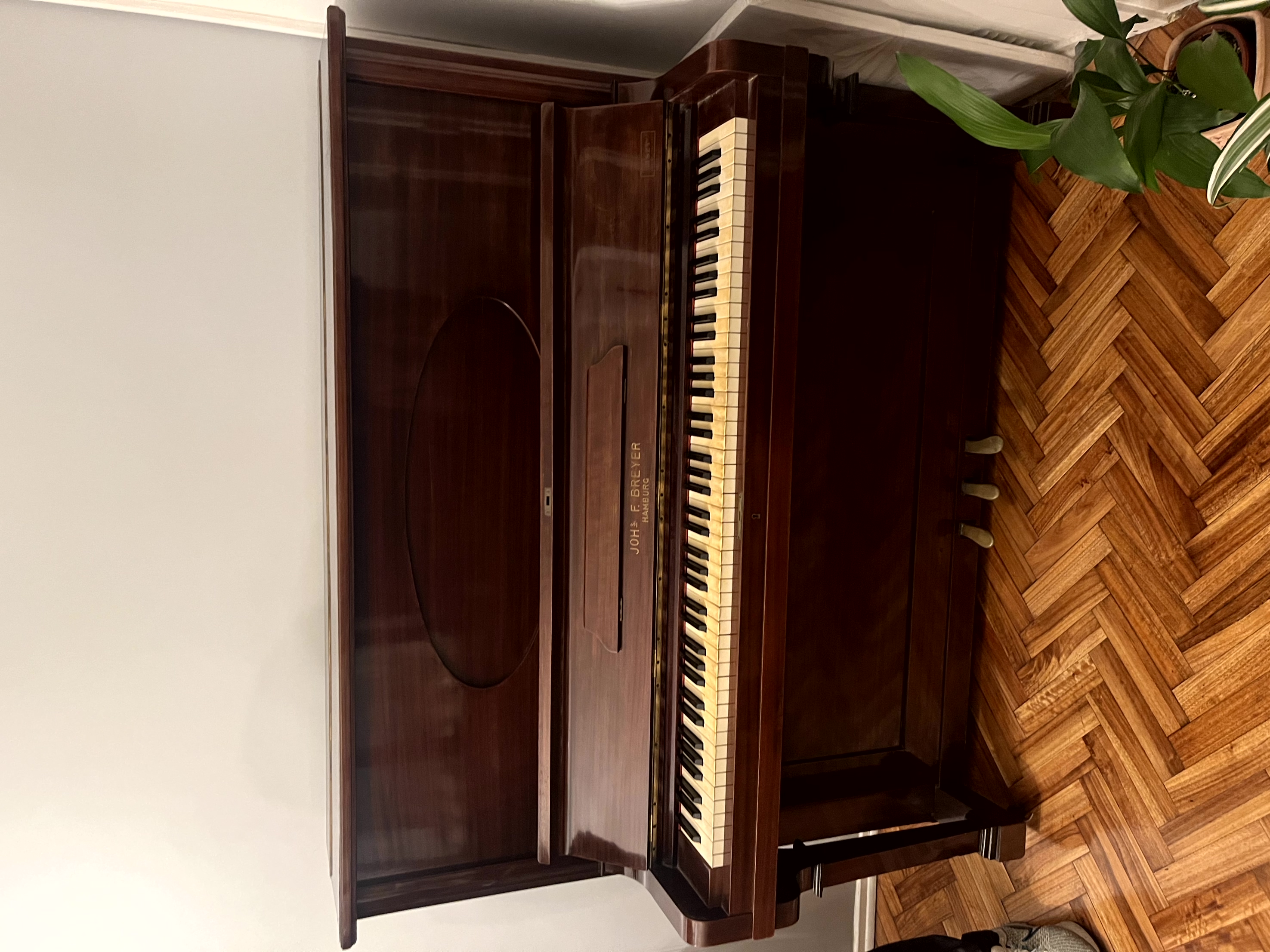 Piano Vertical  Joh F. Breyer (DISPONIBLE)