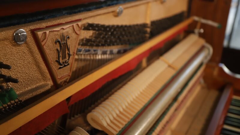 Piano vertical Munster impecable (VENDIDO) - Image 3