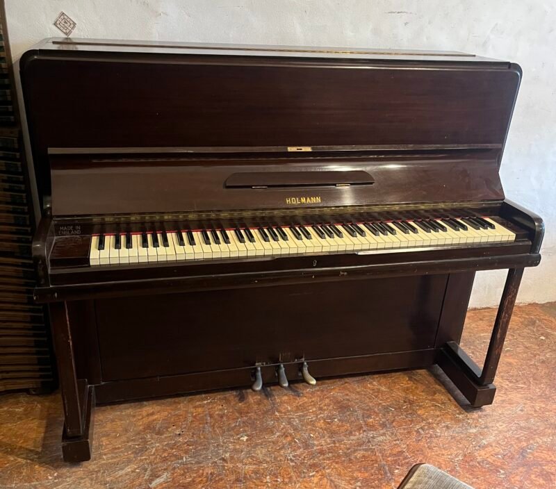 Minipiano Holmann inglés – Compacto y afinado a 440Hz