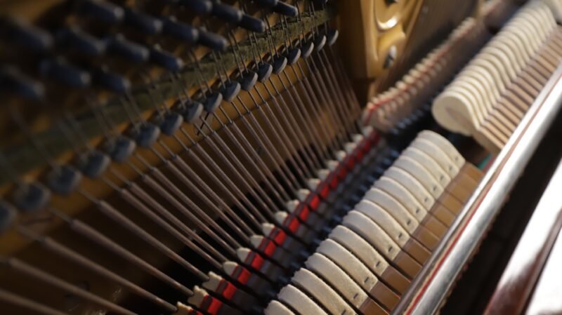 Piano vertical Schwechten alemán - Image 2