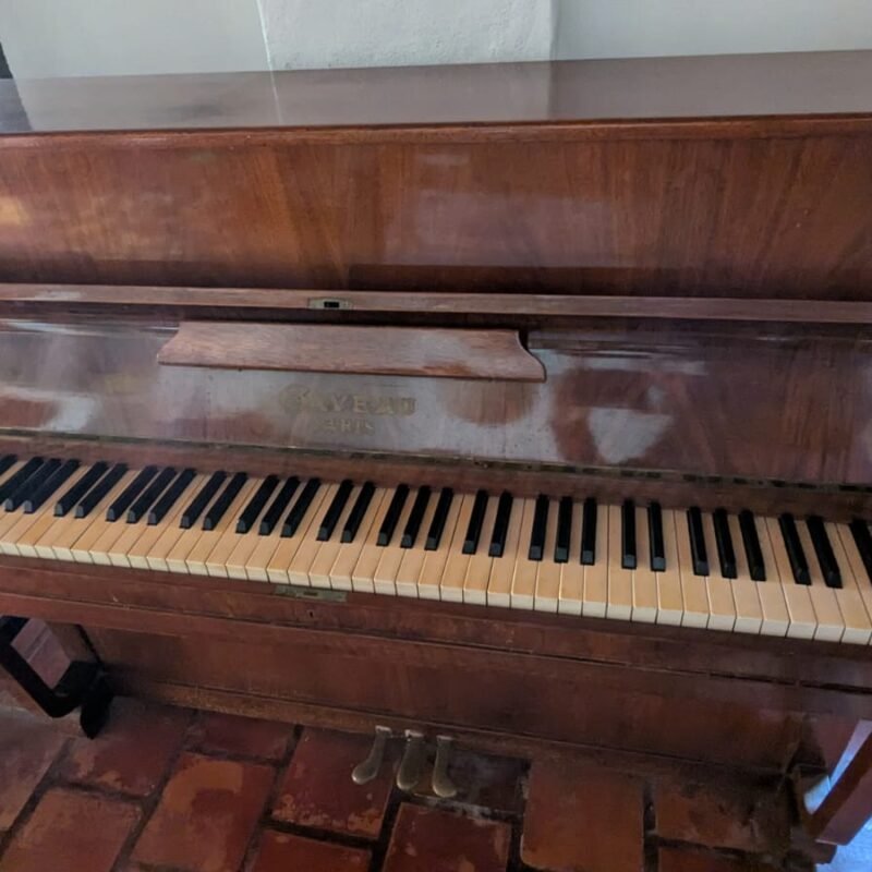 Minipiano Gaveau – París, Francia