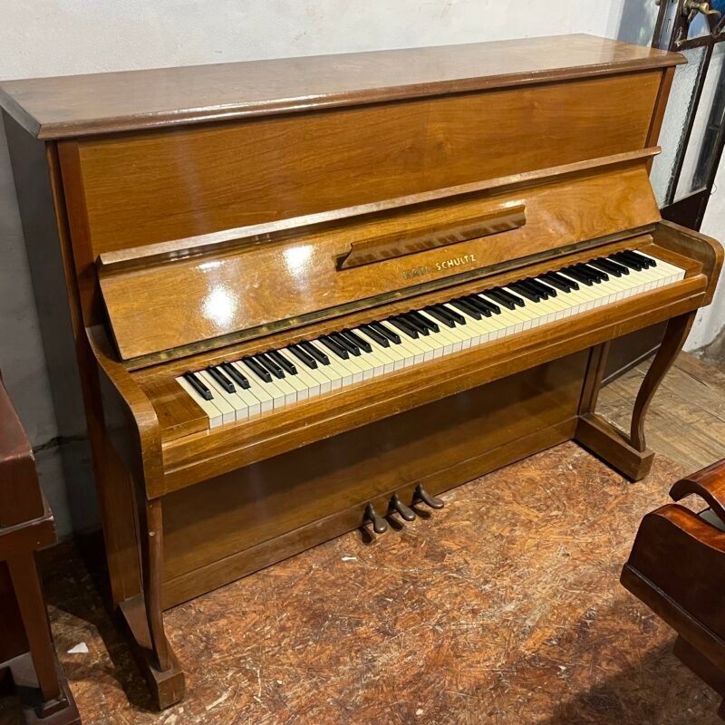 Piano Vertical Karl Schultz – Sonoridad Cálida y Equilibrada