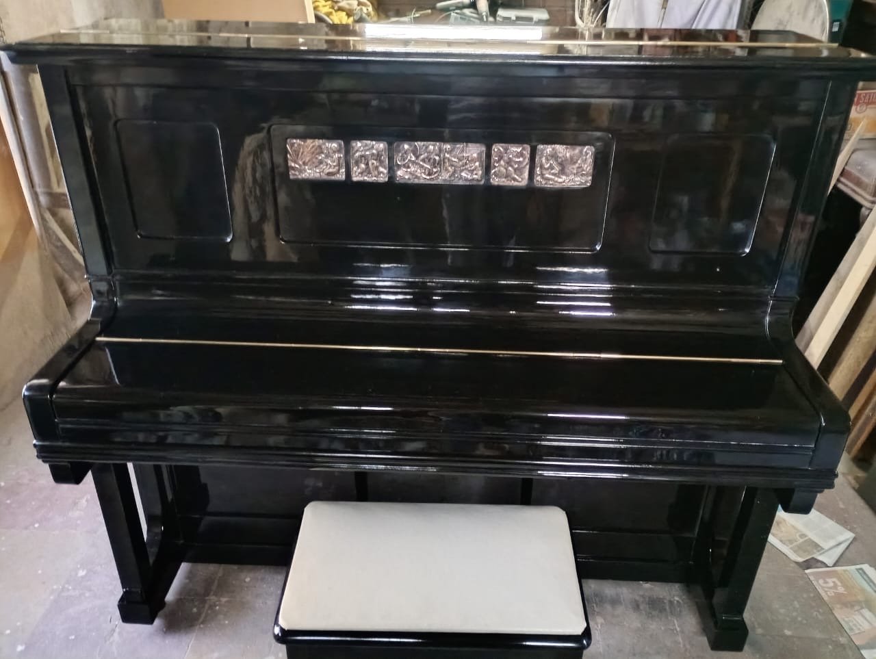 Piano vertical Grotrian Steinweg alemán