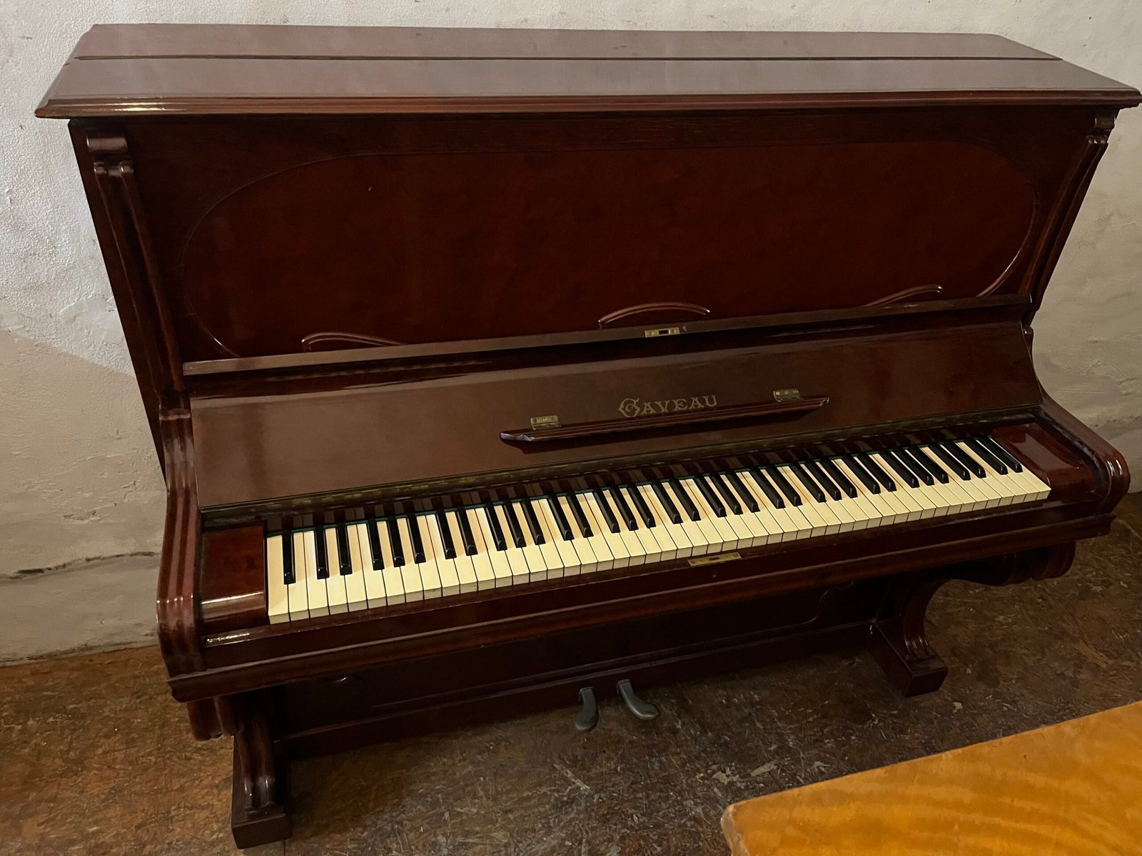 Piano vertical Gaveau francés